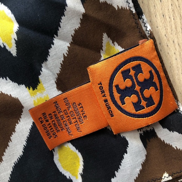 Tory Burch Geometric Cotton Scarf in Brown - Picture 3 of 4